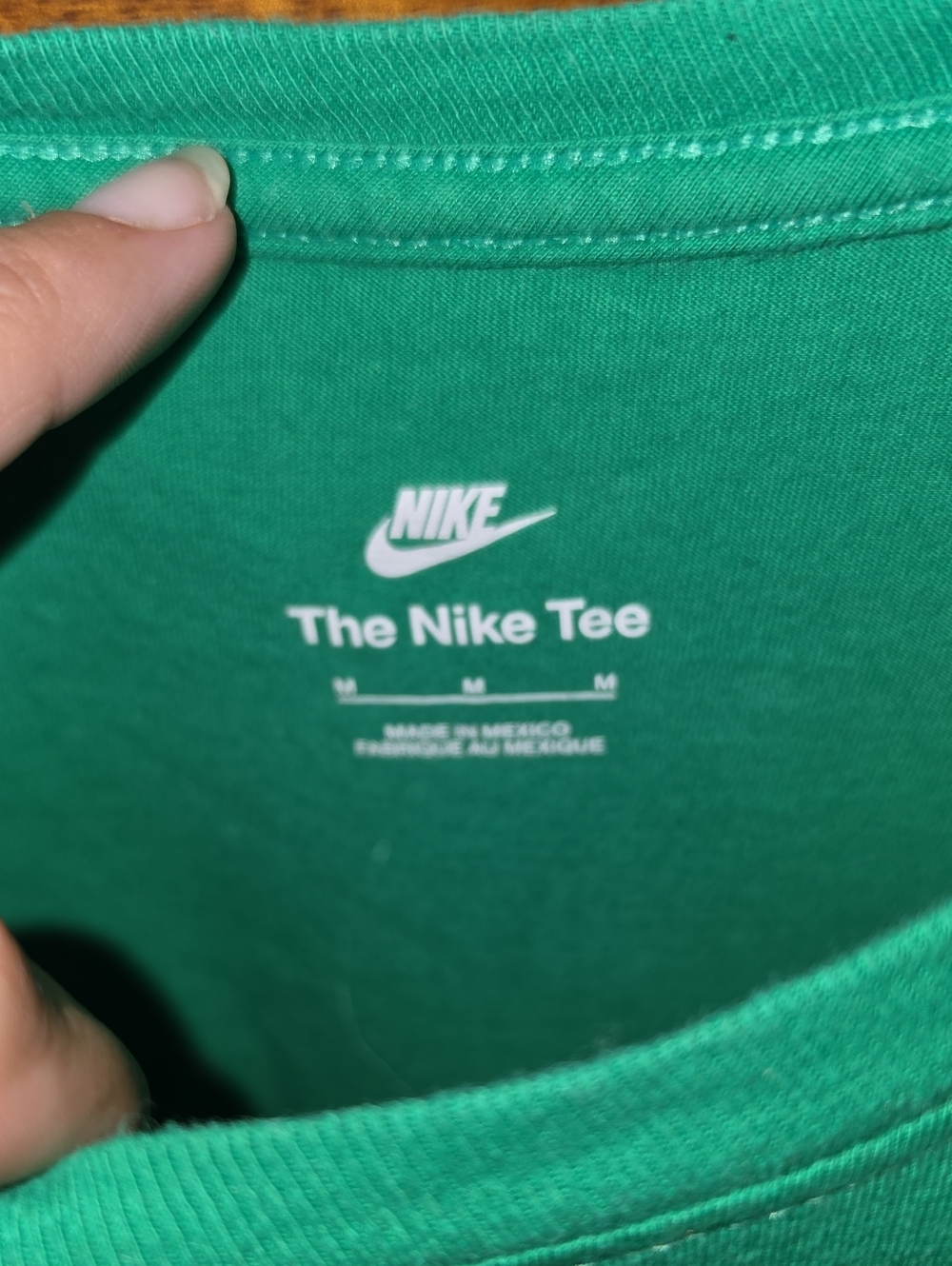 NIKE- The NIKE tee!! Sz Medium, Green And White! - Picture 4 of 5